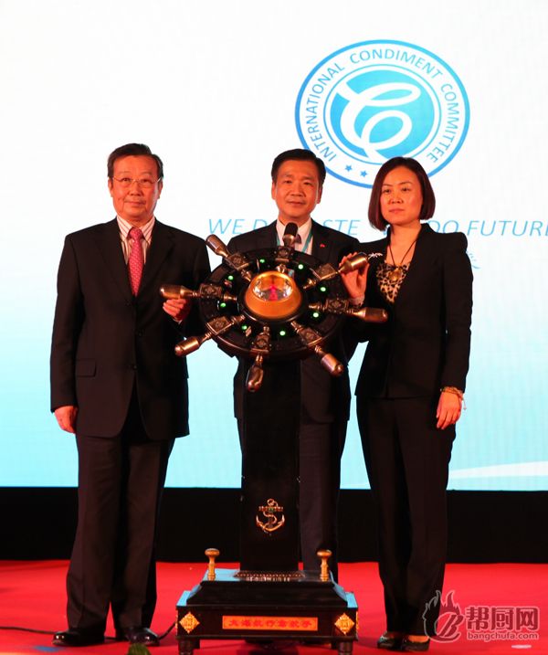 image002.png 好色先生视频