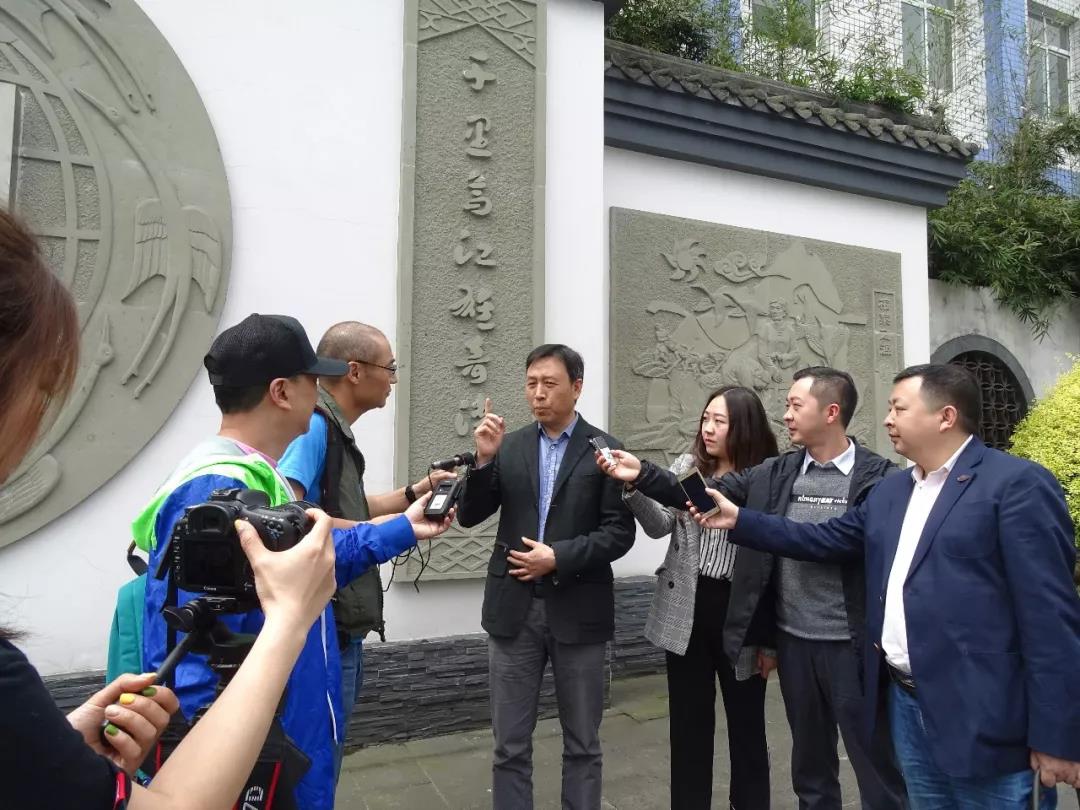 2.jpg 好色先生视频