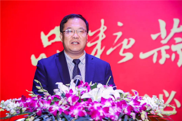 33.jpg 好色先生视频