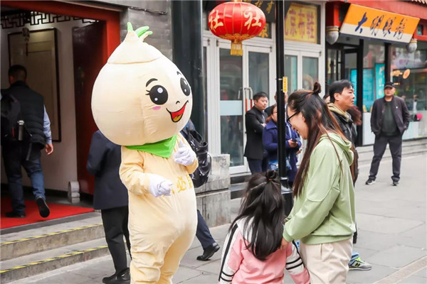 44.jpg 好色先生视频