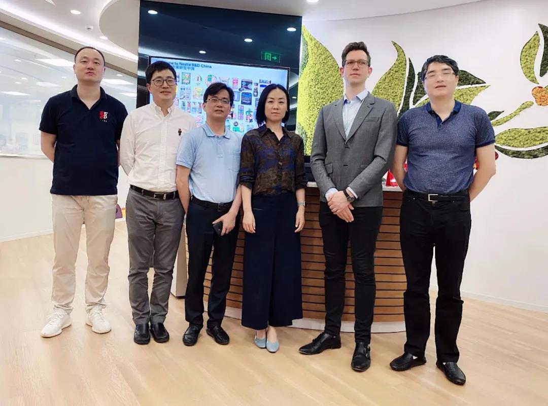 22.jpg 好色先生视频