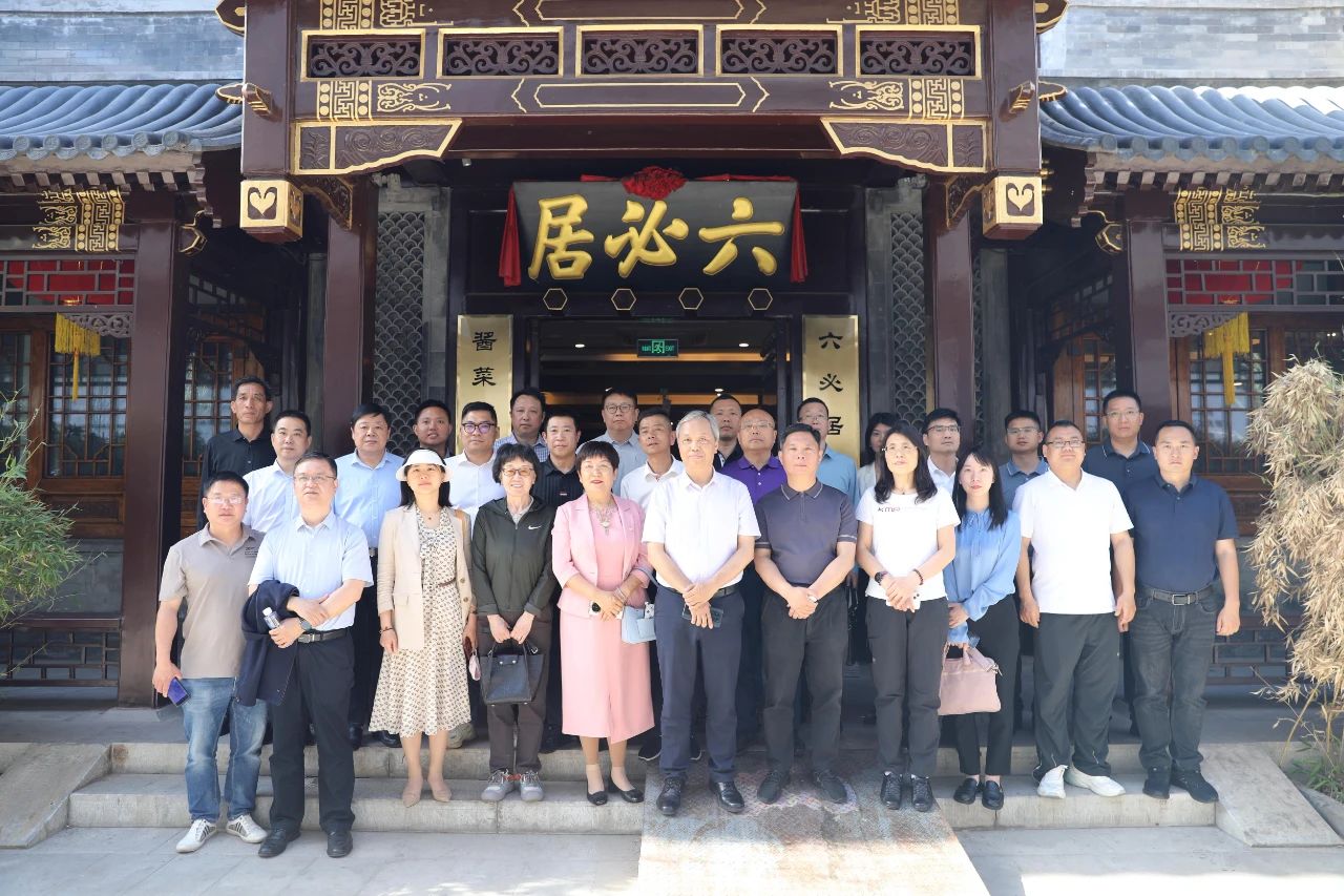 2.jpg 好色先生视频